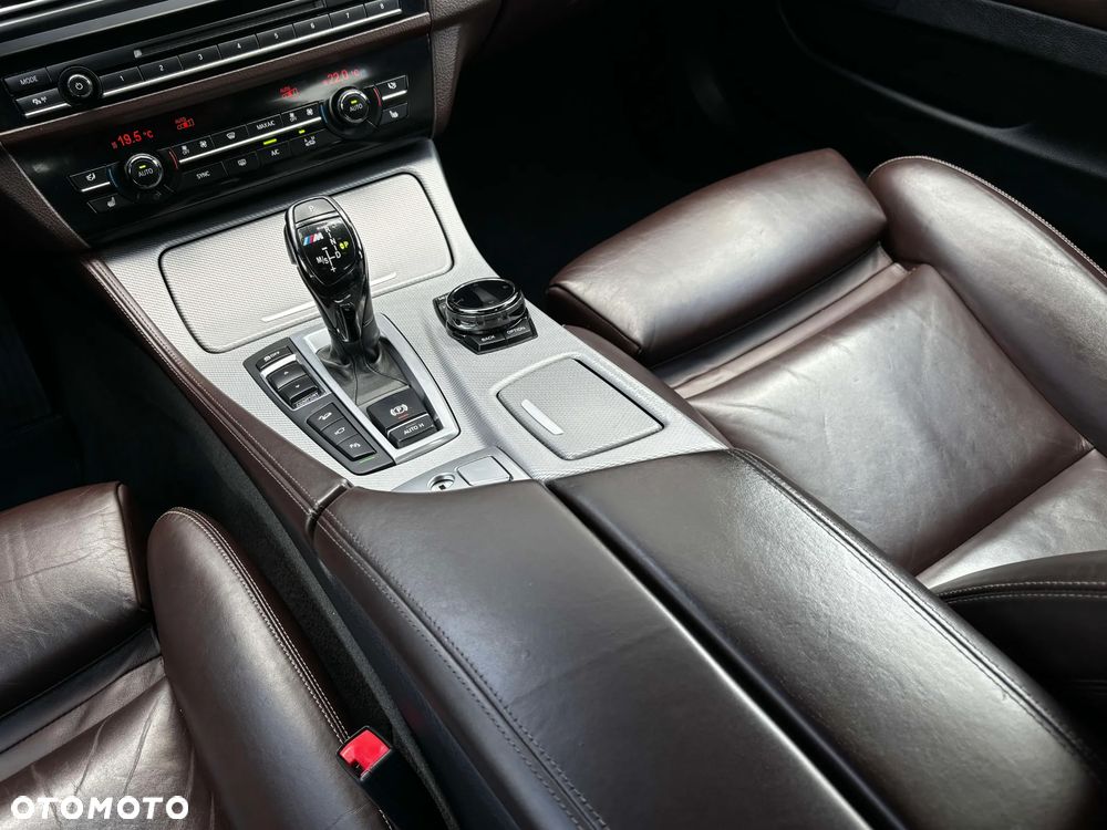 BMW Seria 5 M550d xDrive - 30