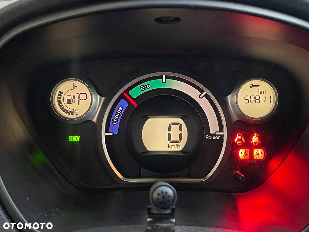 Mitsubishi i-MiEV Standard - 10