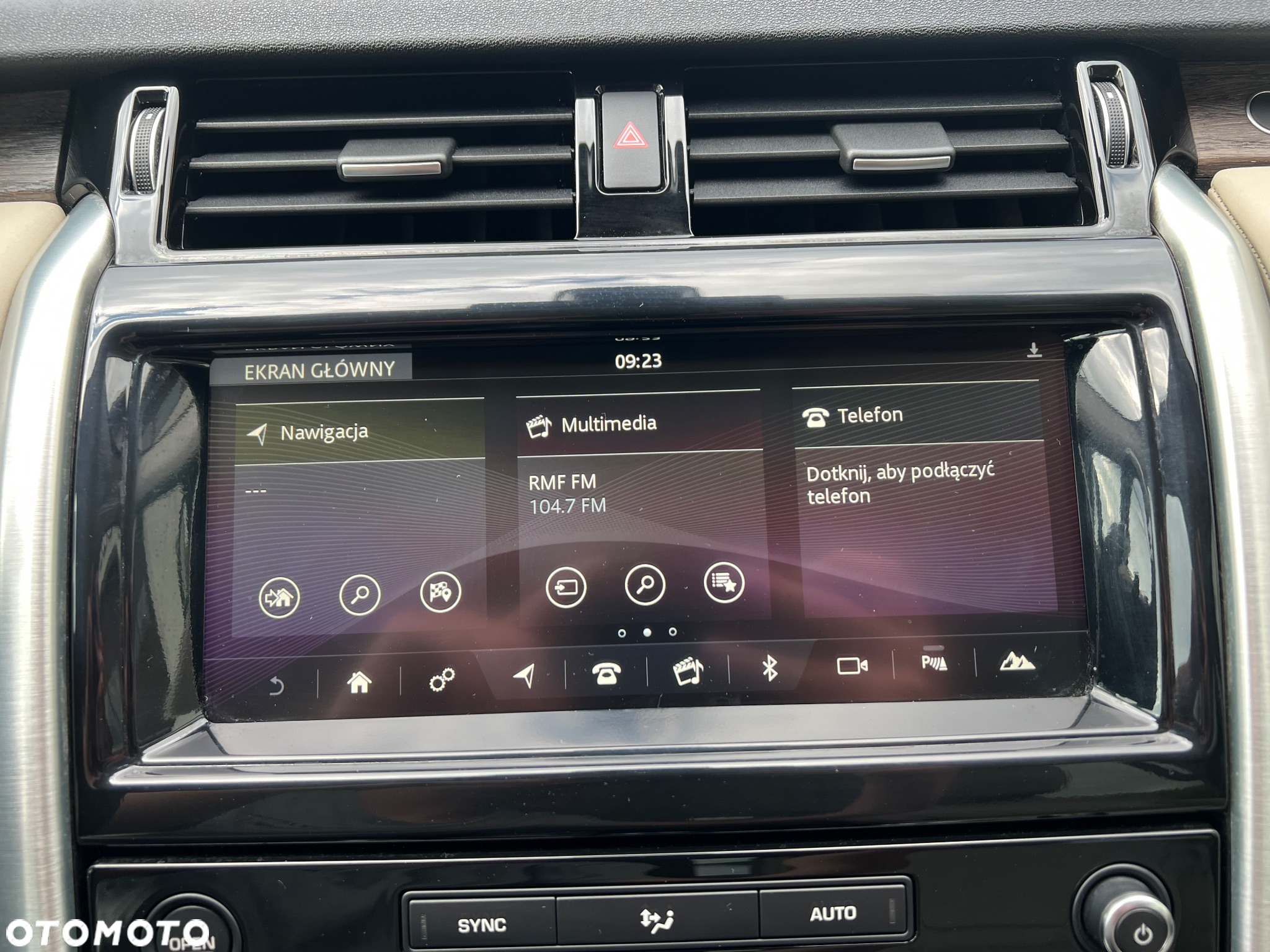 Land Rover Discovery V 2.0 SD4 HSE - 19