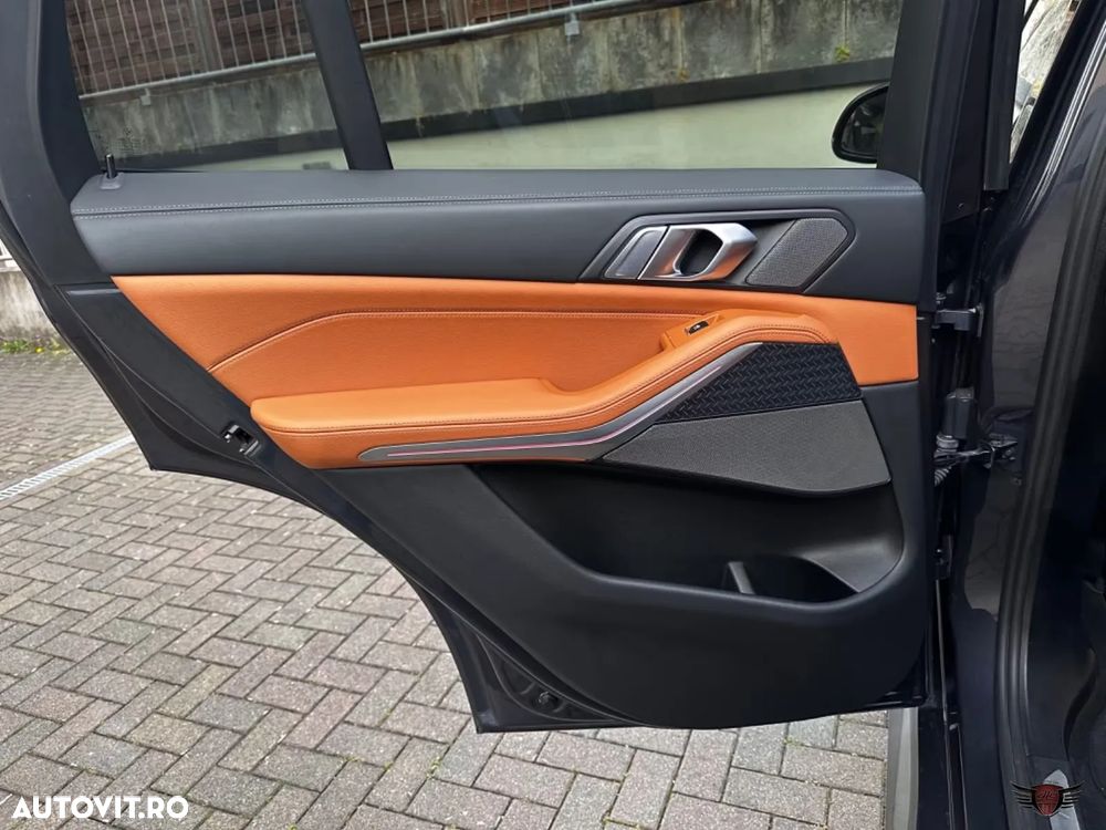 BMW X5 xDrive45e - 24