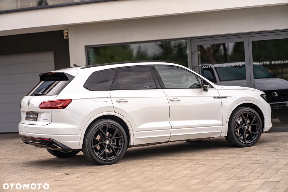 Volkswagen Touareg - 21