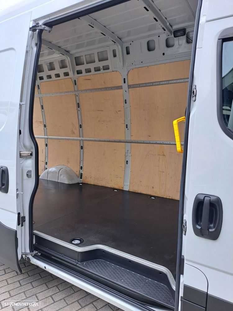 Iveco Daily 35S16 2.3 L4H3 Caixa automática - 15