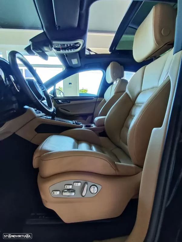 Porsche Macan T - 22