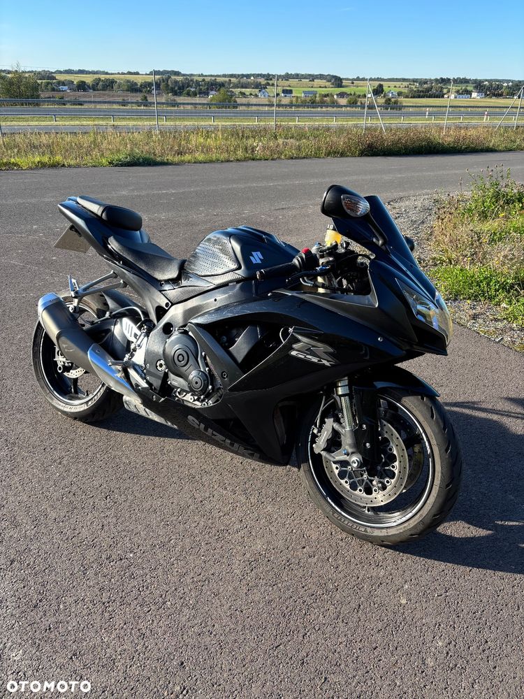 Suzuki GSX-R - 1