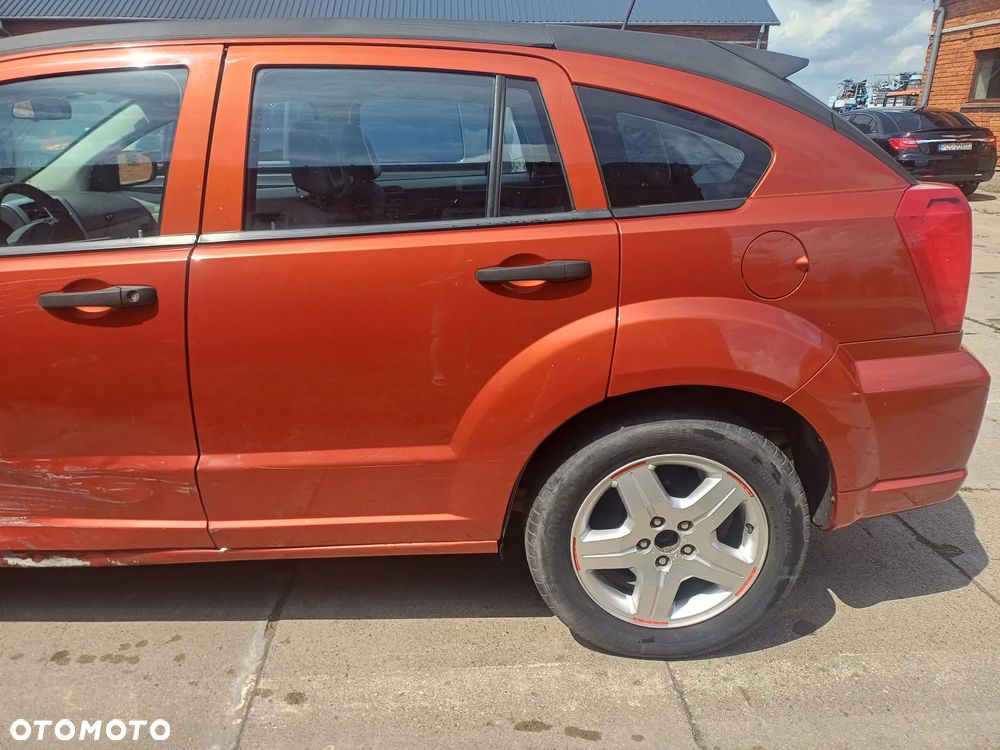 Dodge Caliber - 4