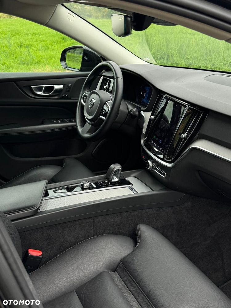 Volvo V60 Cross Country Plus B4 D AWD - 29