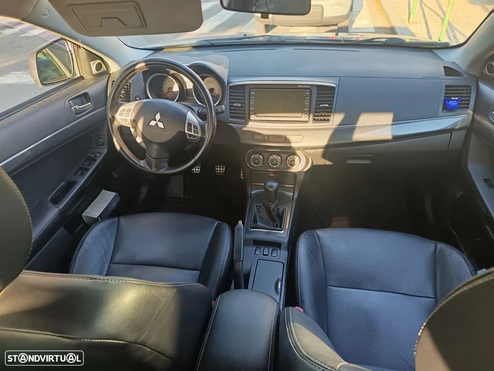 Mitsubishi Lancer Sportback 1.8 Invite - 2