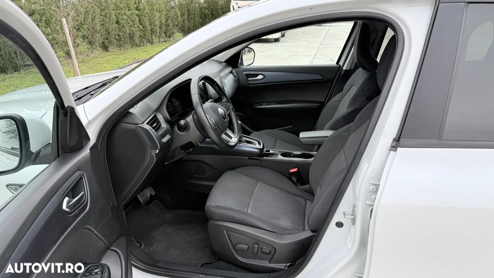 Renault Arkana E-TECH 145 Evolution - 9