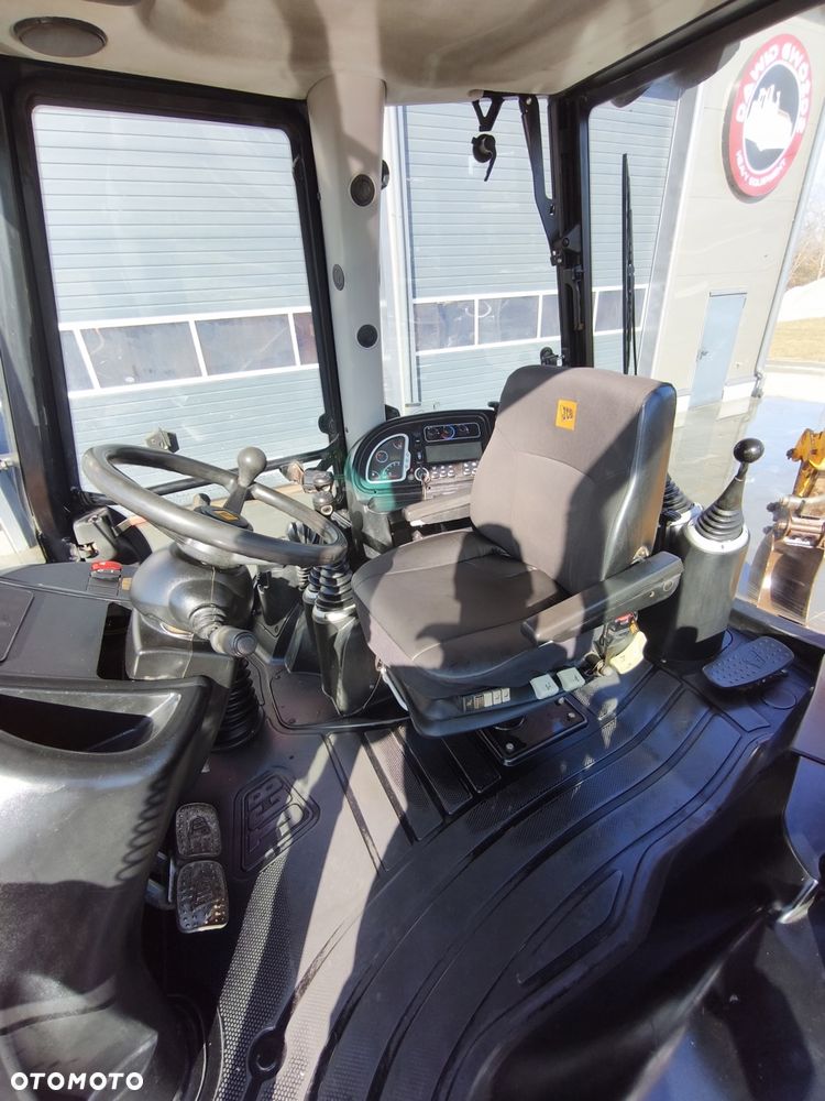 JCB 3CX - 6