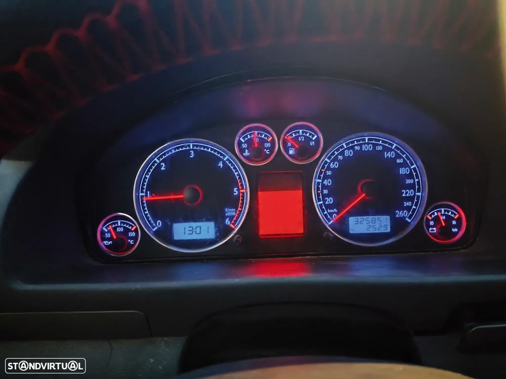 VW Sharan — photo 5