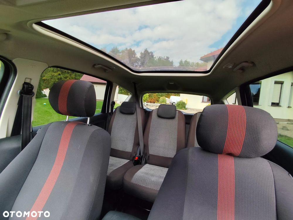Ford S-Max - 9