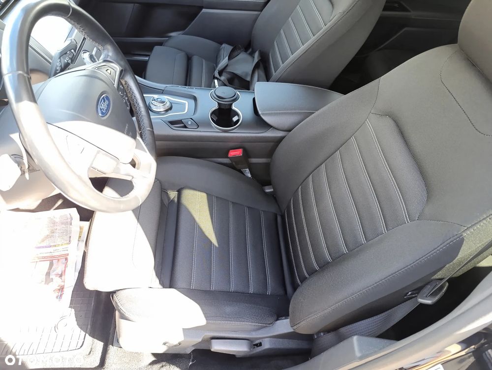 Ford Mondeo 2.0 EcoBlue Titanium - 19