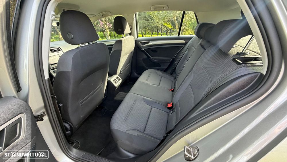 VW Golf 1.6 TDi GPS Edition DSG - 21