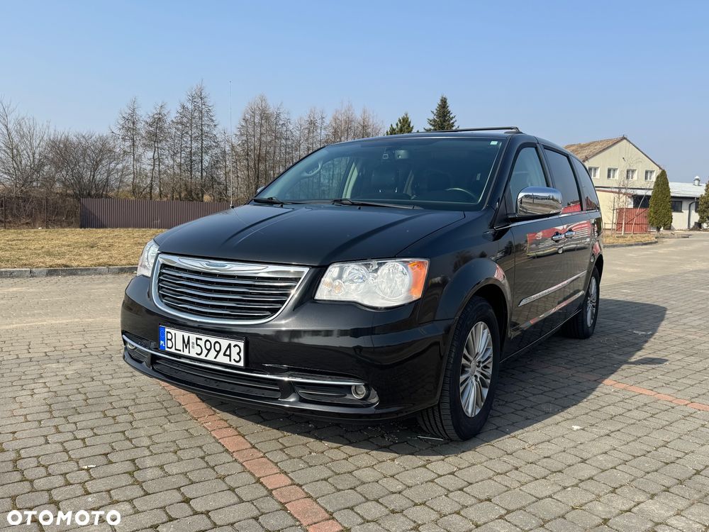 Chrysler Town & Country 3.6 Limited - 1