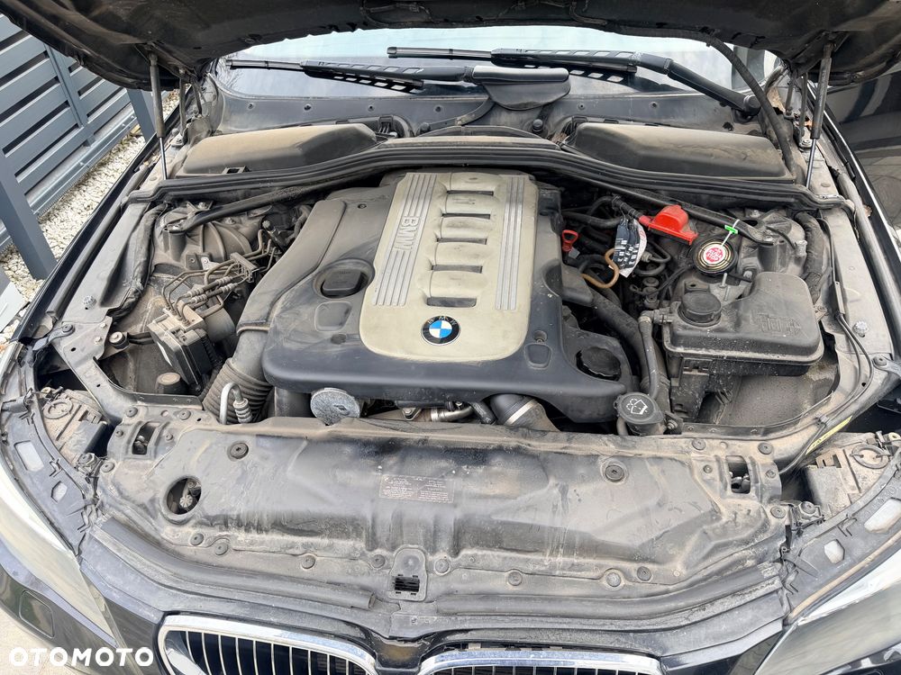 BMW Seria 5 525d - 19