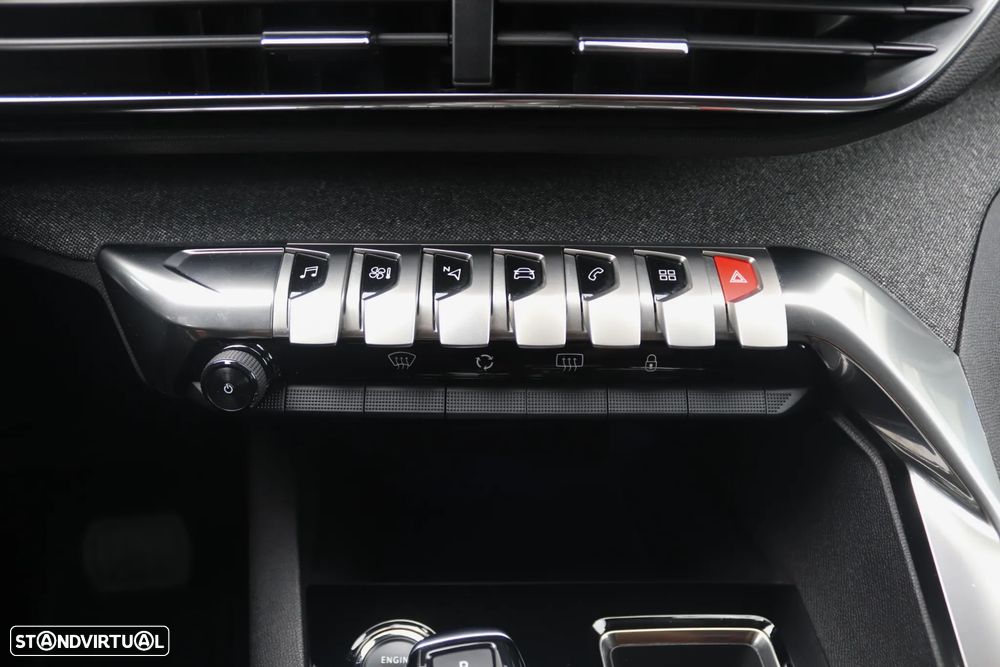 Peugeot 3008 1.2 PureTech Allure Pack EAT8 - 23