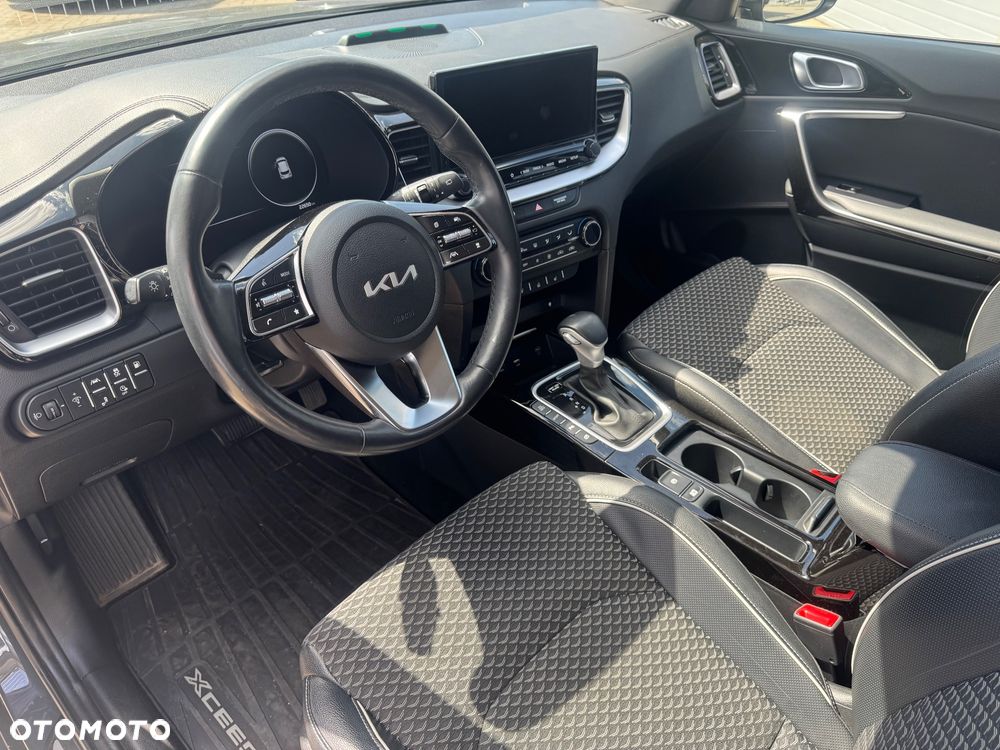 Kia XCeed - 9