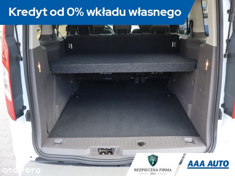 Ford Tourneo Connect - 13