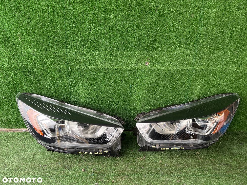 Ford Kuga MK2 lift lampa prawa lewa  soczewka led - 1
