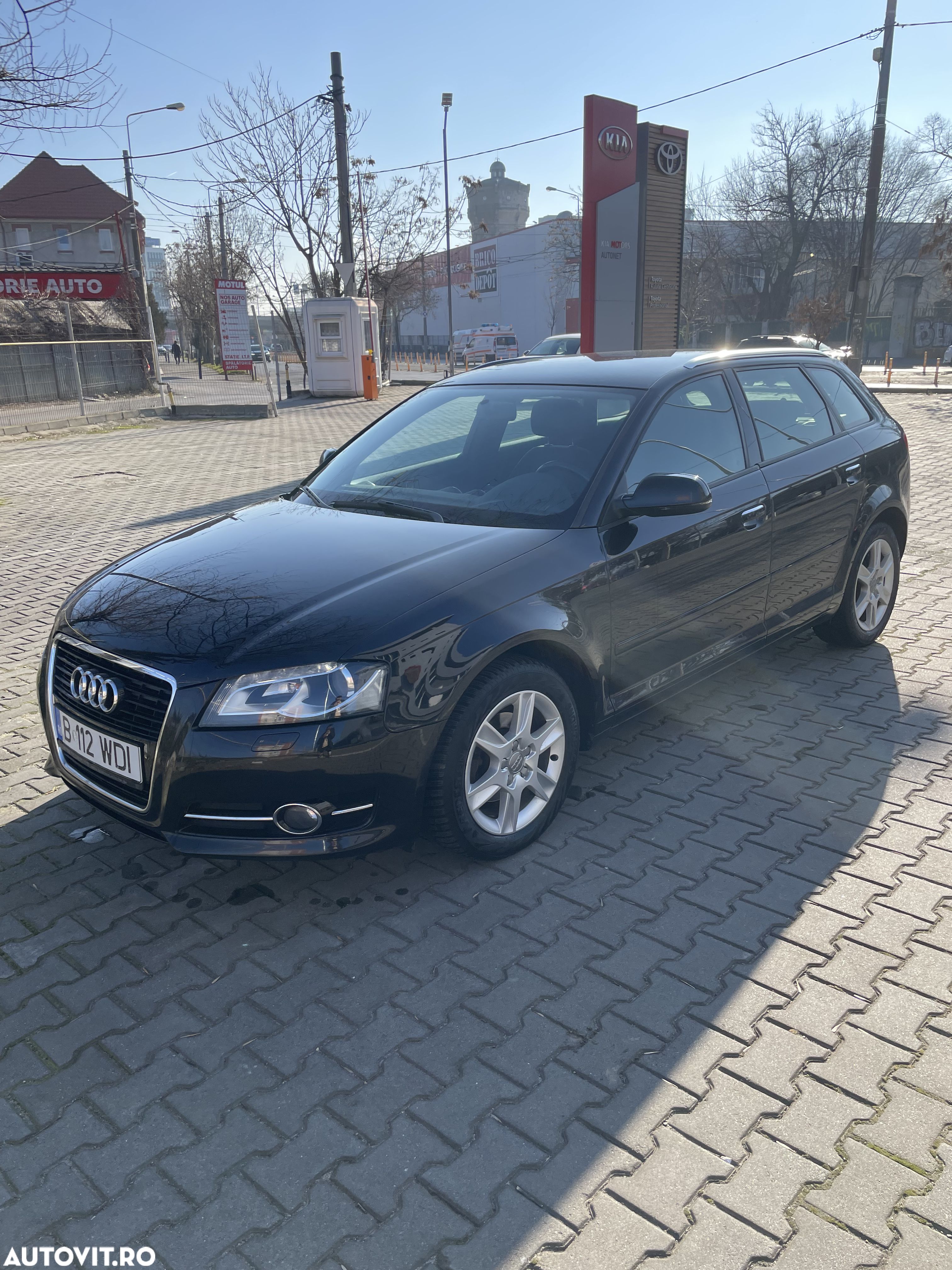 Audi A3 1.6 TDI Sportback DPF Attraction - 1