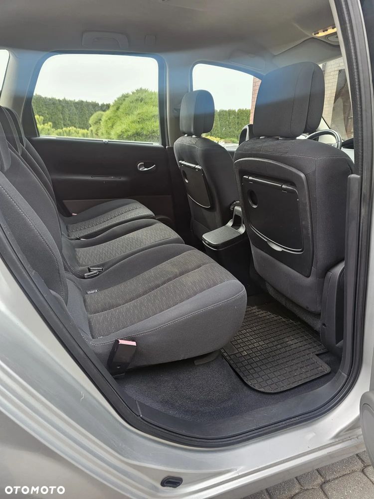 Renault Scenic 1.9 dCi Confort Privilege - 14