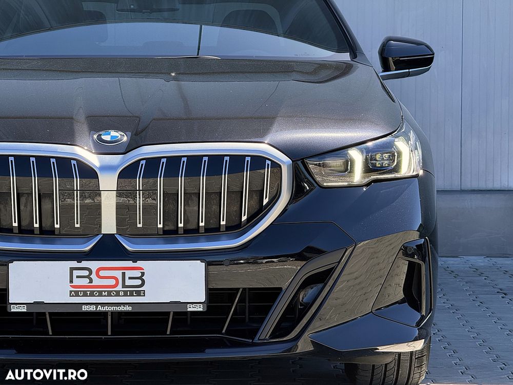 BMW Seria 5 520i AT MHEV - 12