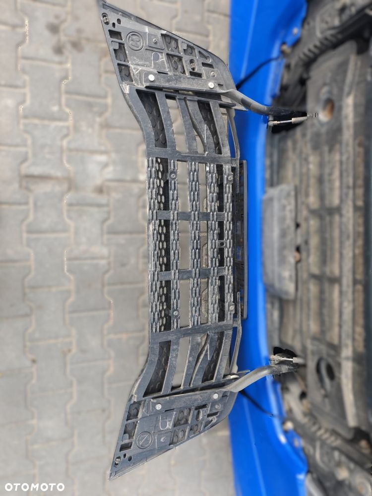 ATRAPA GRILL KABINY DOLNY IVECO S-WAY 2021 - 3