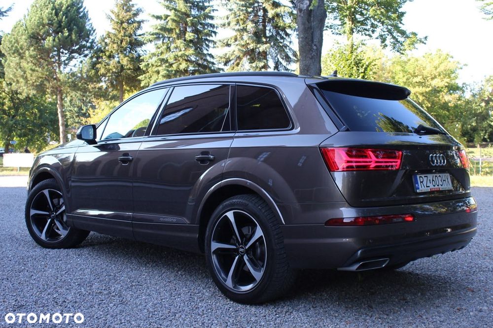 Audi Q7 - 17