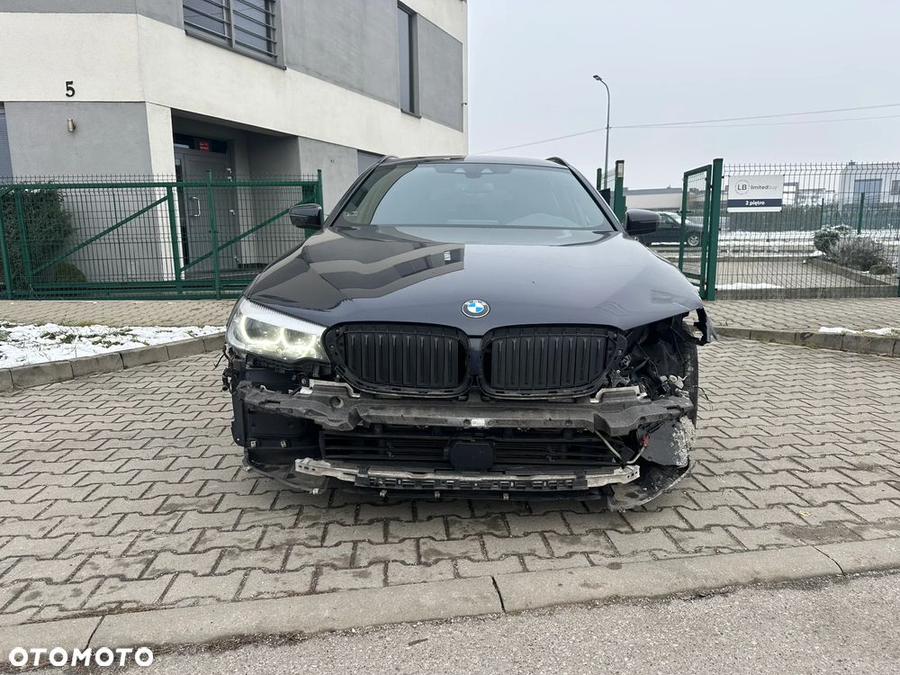 BMW Seria 5 530i M Sport sport - 2