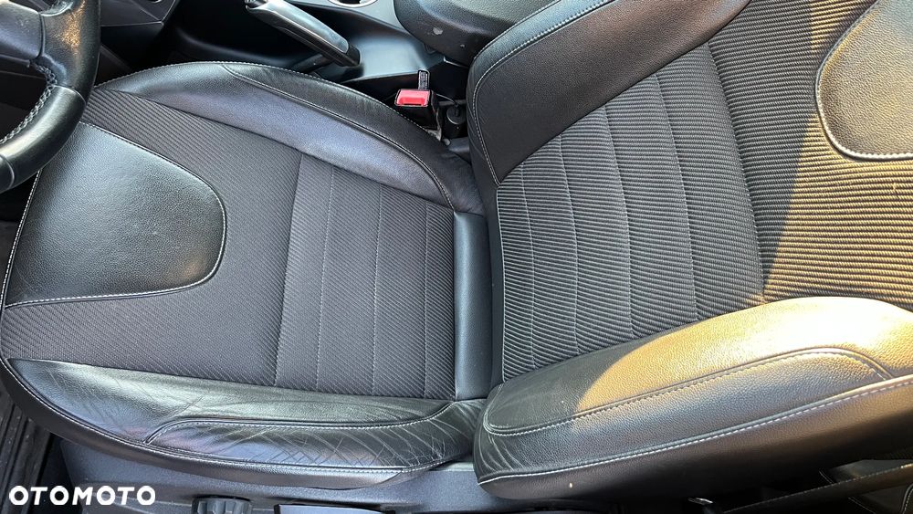 Ford Kuga ver-2-0-tdci-4x4-trend - 13