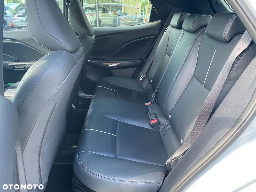 Lexus LBX 1.5 Hybrid Relax - 8