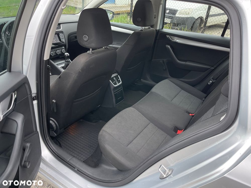 Skoda Octavia 1.6 TDI Style - 10