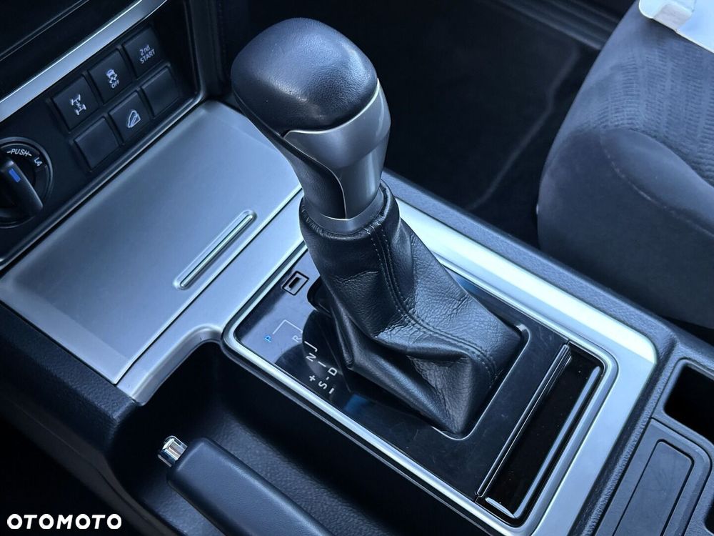 Toyota Land Cruiser LC 2.8 D-4D Prado - 29