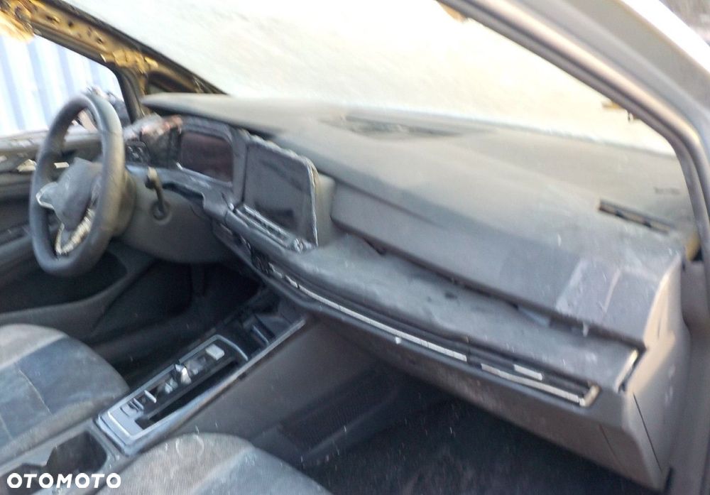 Volkswagen Golf - 15