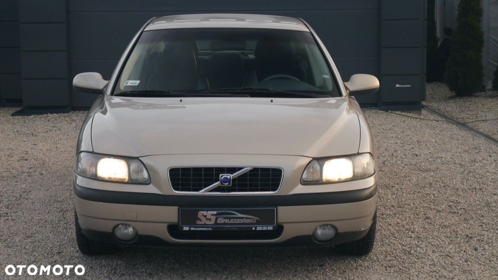 Volvo S60 - 3