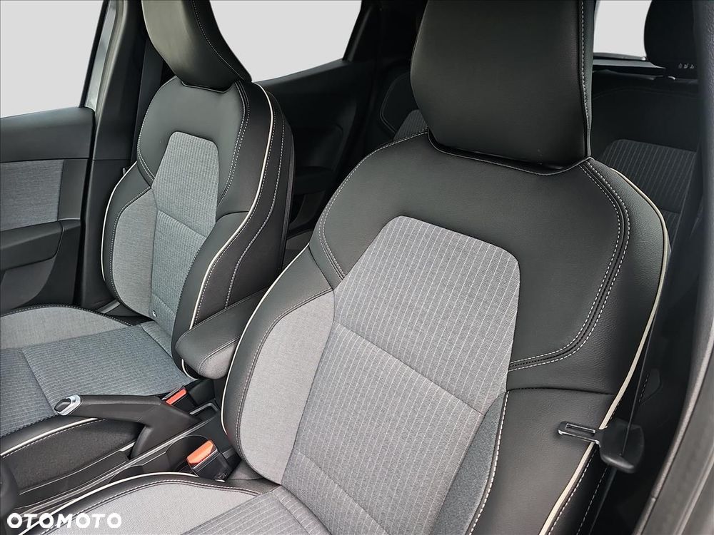 Renault Clio 1.0 TCe Techno - 12