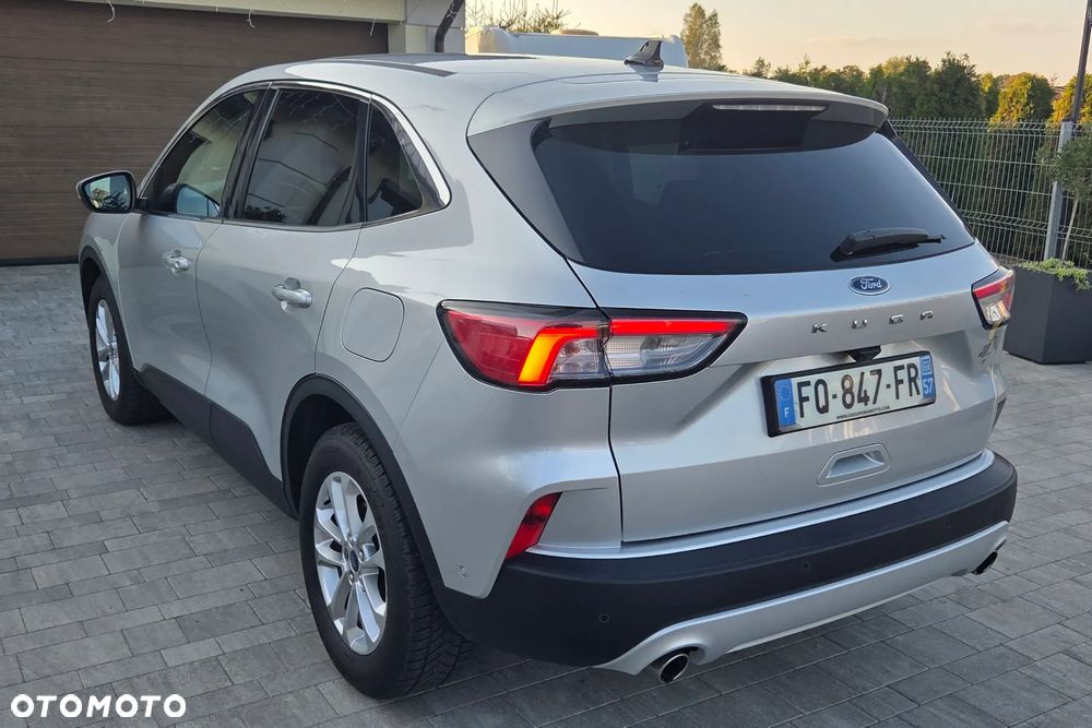 Ford Kuga - 8
