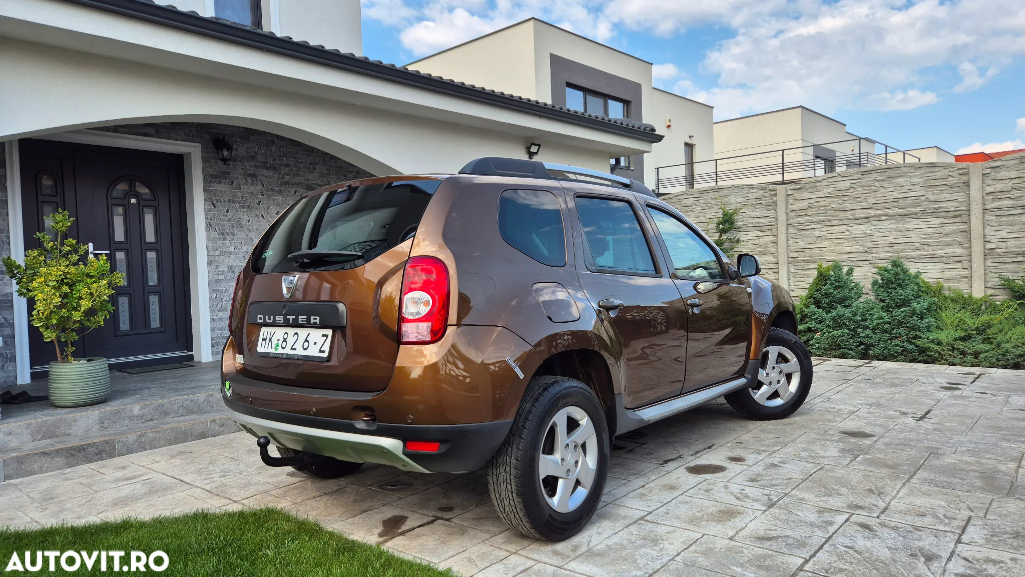Dacia Duster 1.6 4x2 Laureate - 3