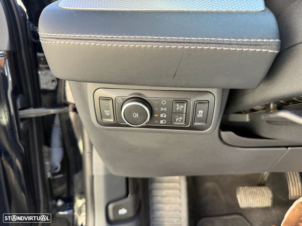 Ford Mustang Mach-E 75.7 kWh Base - 13