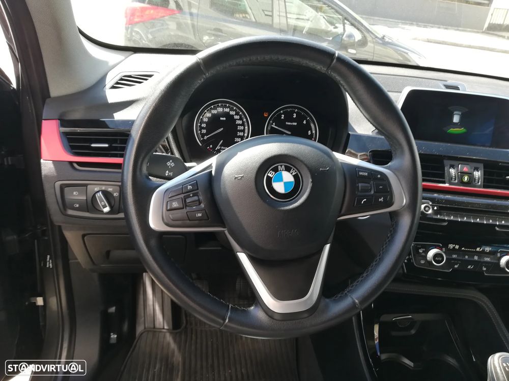 BMW X1 18 d sDrive Line Sport - 16