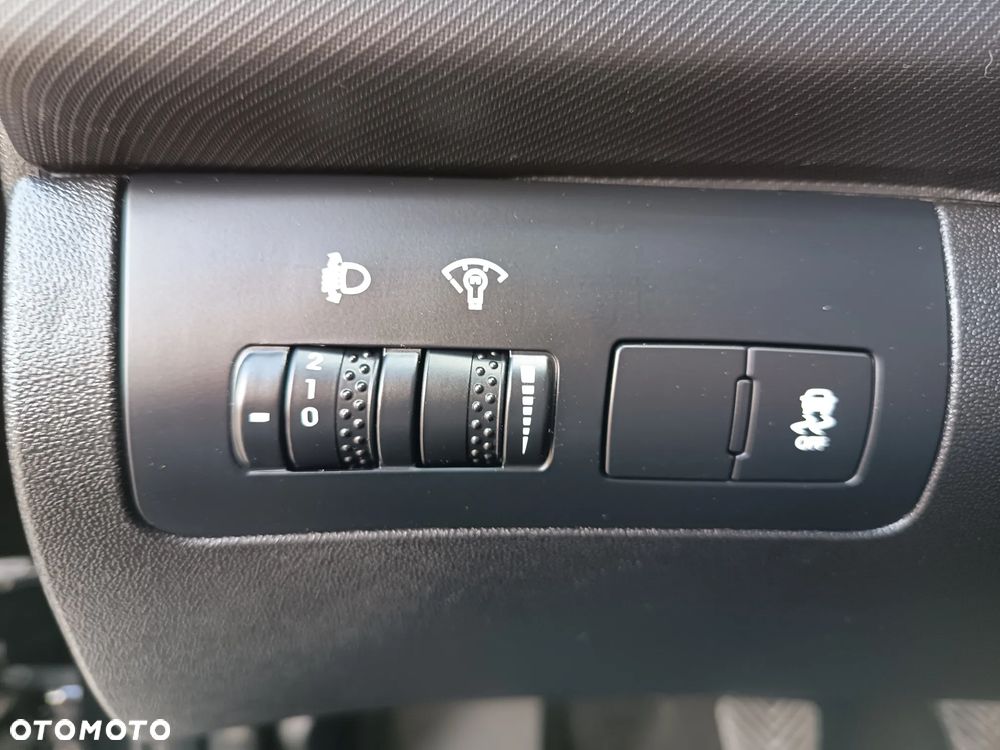 Kia Ceed 1.4 L Euro2012 - 27