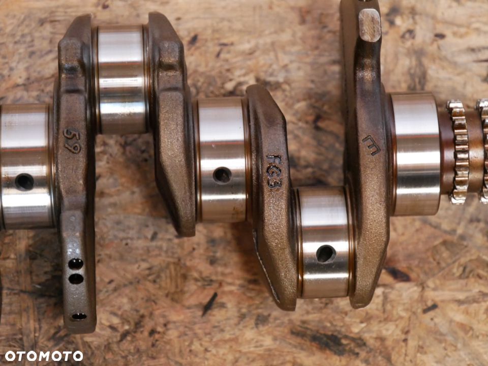 WAŁ KORBOWY VW GOLF 1.4 TSI CAX - 3