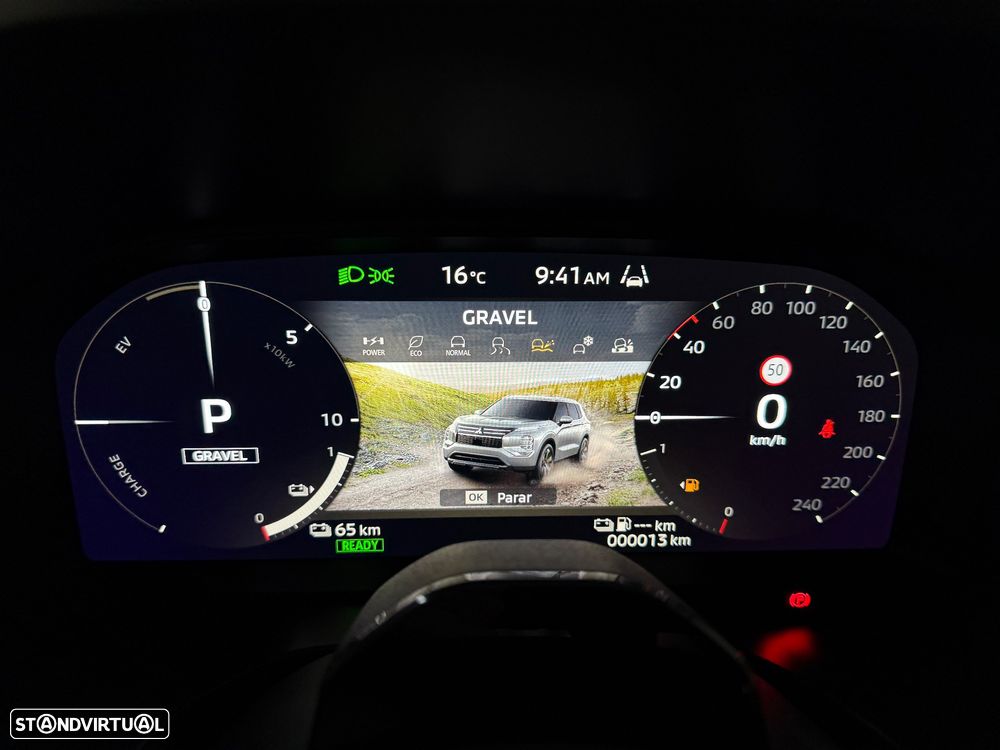 Mitsubishi Outlander - 15