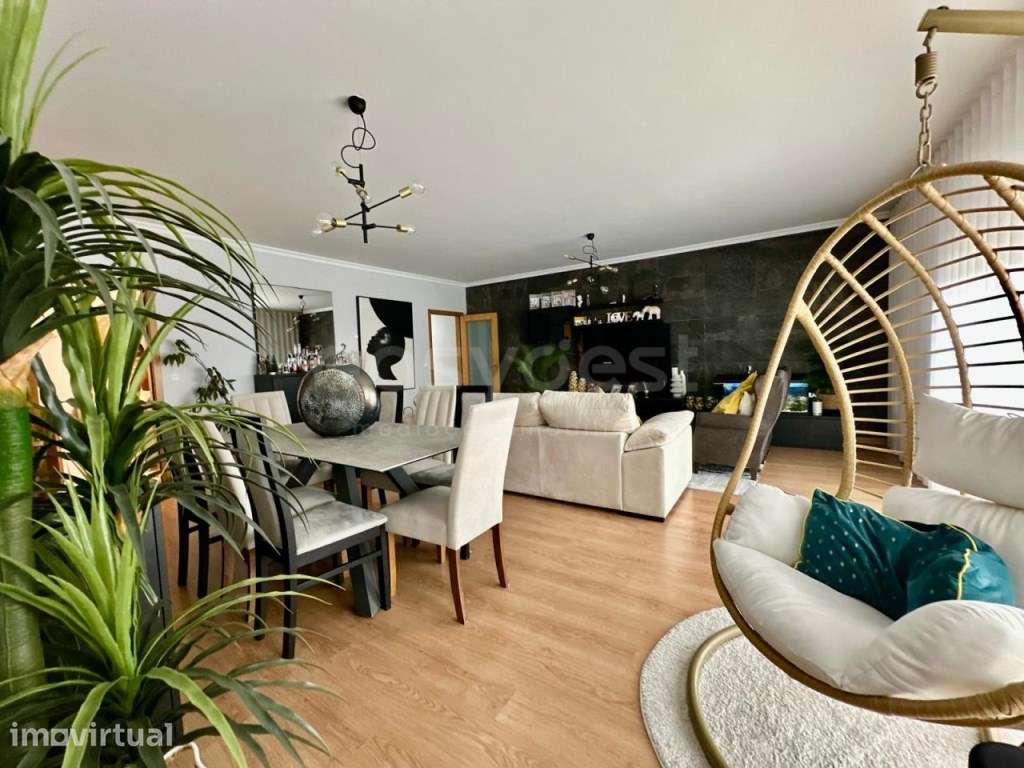 Apartamento T3 no Centro de Condeixa-a-Velha, com 2 garagens - Grande imagem: 3/19