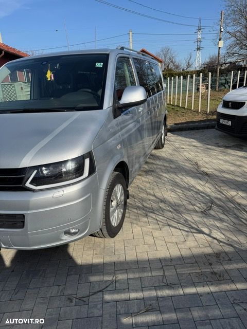 Volkswagen Caravelle - 12