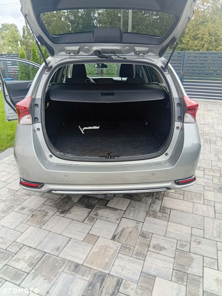 Toyota Auris - 14