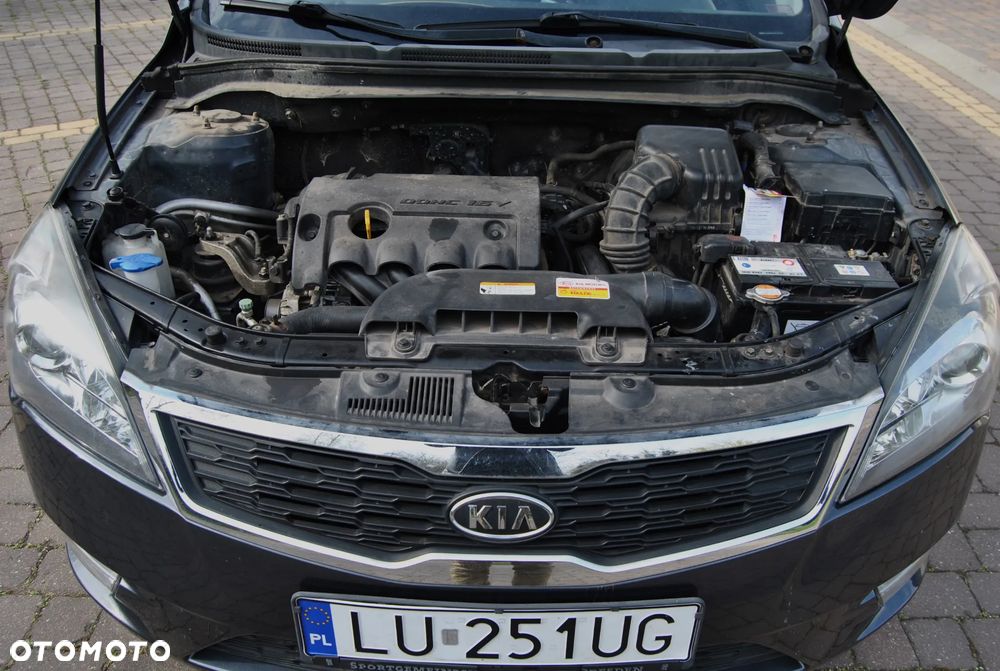 Kia Ceed - 13