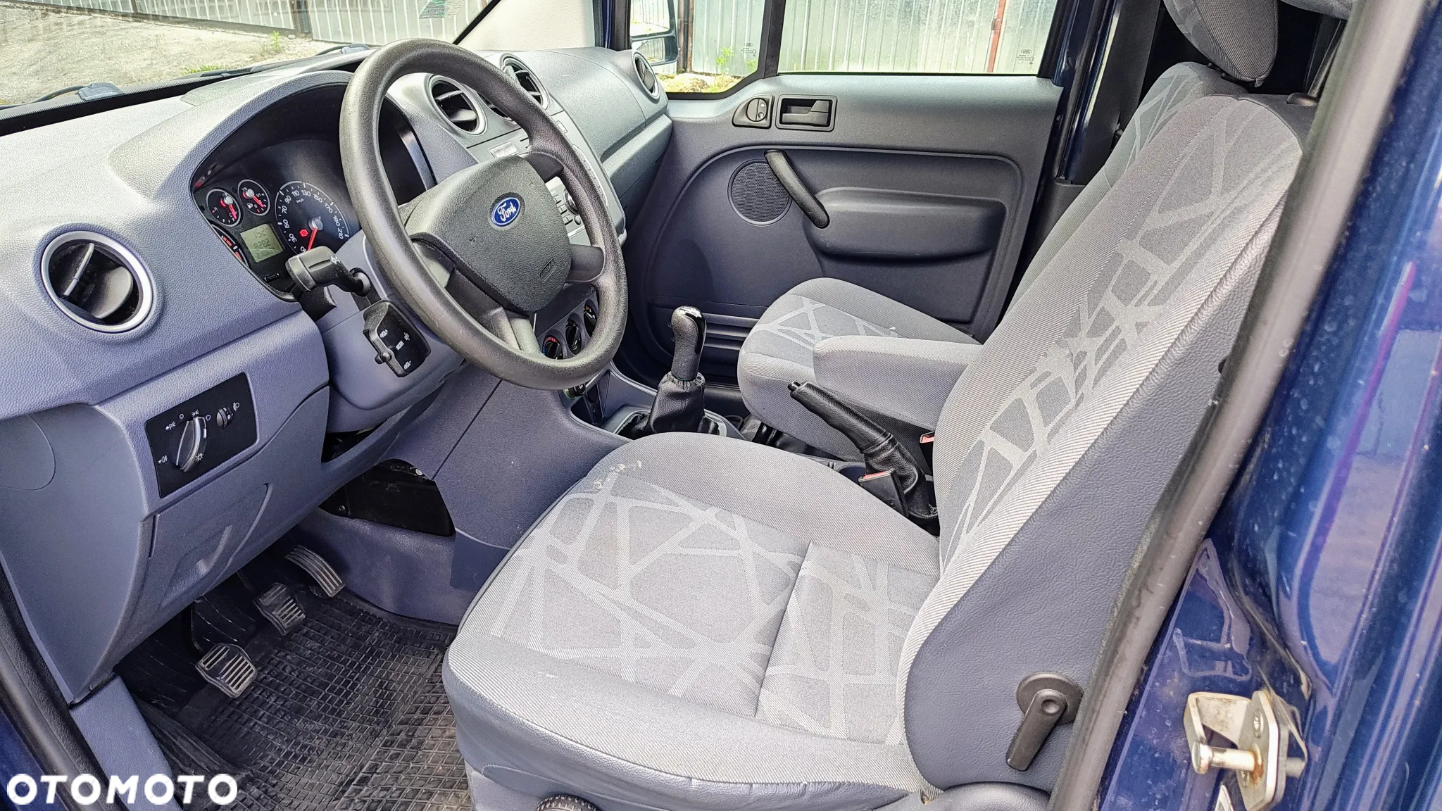 Ford transit conect - 11