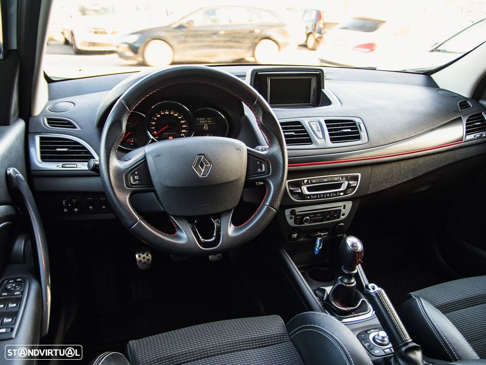 Renault Mégane Sport Tourer 1.5 dCi GT Line SS - 20
