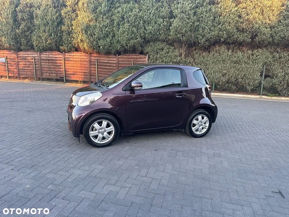 Toyota iQ 1.0 Sol EU5 - 4